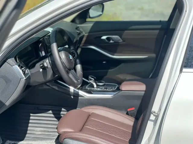 BMW BMW 3 Series 2023 320Li M Sport Package — Фото автомобиля 7