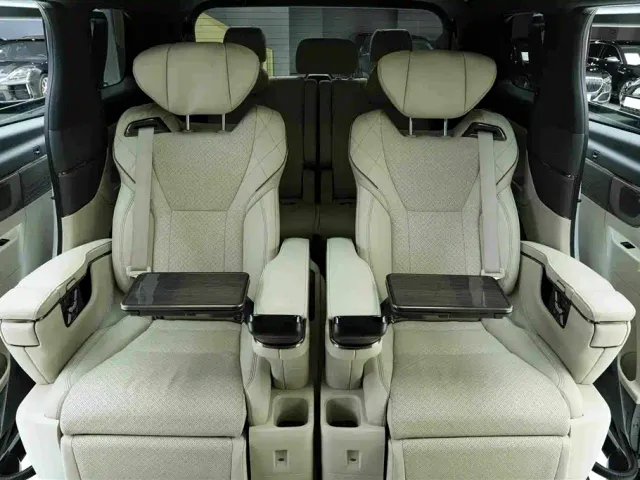 Toyota Alphard — Фото автомобиля 14