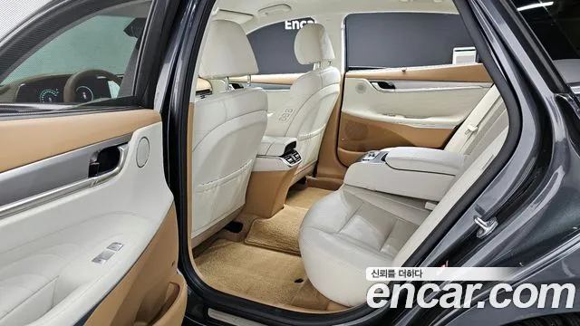 Hyundai Grandeur — Фото автомобиля 10