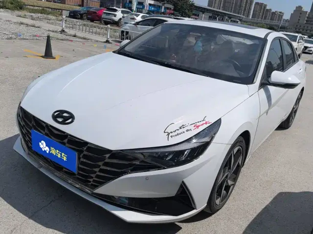 Фотография автомобиля — Hyundai Elantra