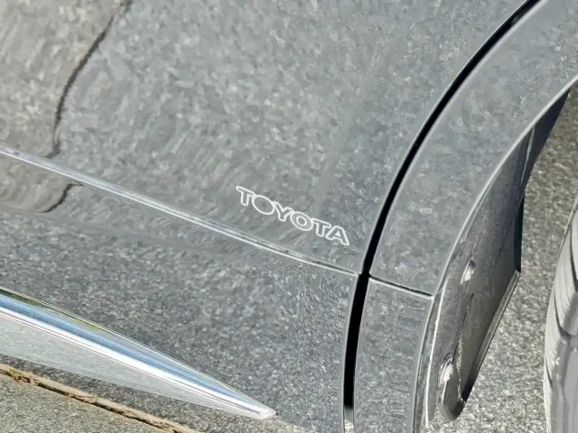 Toyota Alphard — Фото автомобиля 13