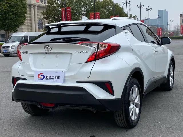 Toyota IZOA — Фото автомобиля 2