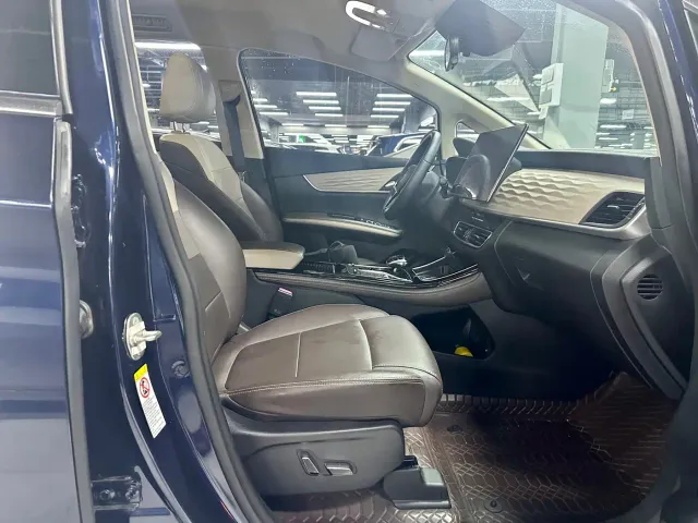 BYD Song MAX — Фото автомобиля 10