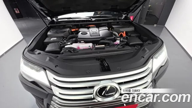 Lexus LX 4th Gen — Фото автомобиля 6