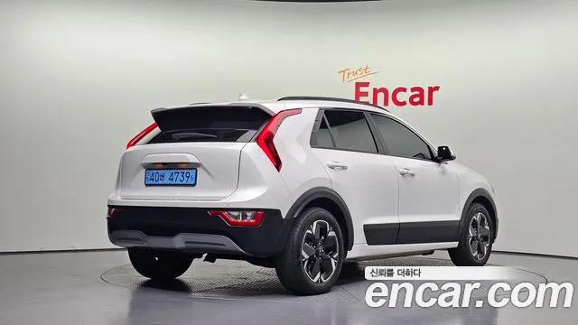 Kia Niro — Фото автомобиля 2