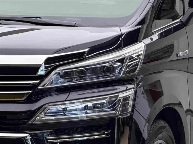 Toyota Vellfire — Фото автомобиля 3