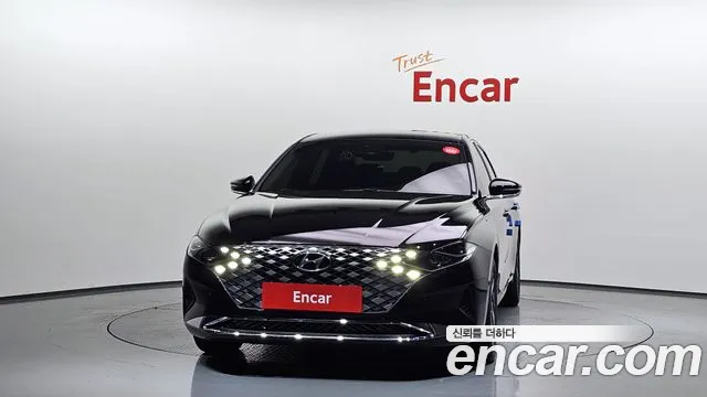 Hyundai Grandeur Premium — Фото автомобиля 3