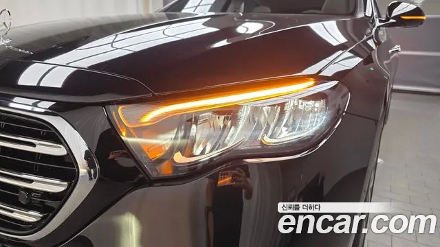 Mercedes-Benz E-Class — Фото автомобиля 22