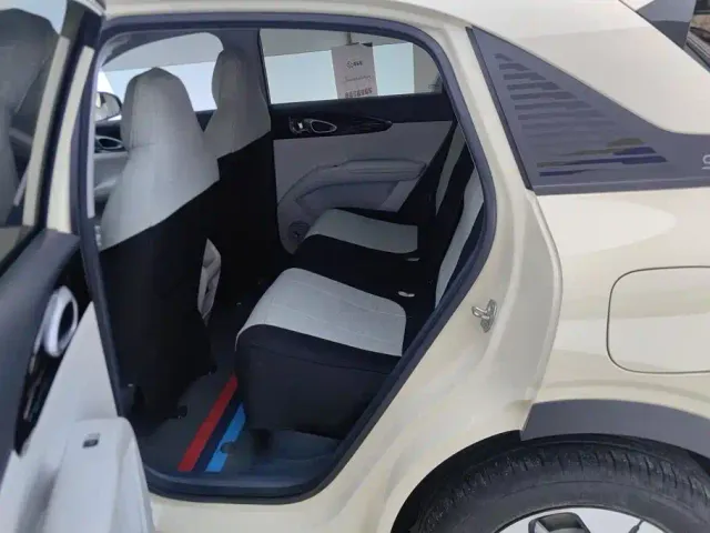 Geely Starry Wish — Фото автомобиля 11