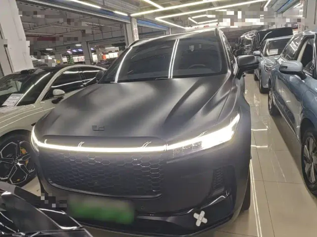 Li Auto ONE — Фото автомобиля 2