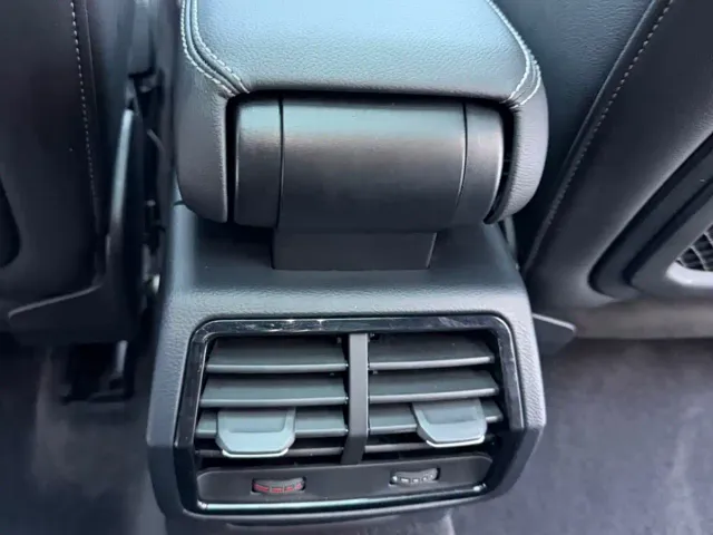 Audi Q3 — Фото автомобиля 16