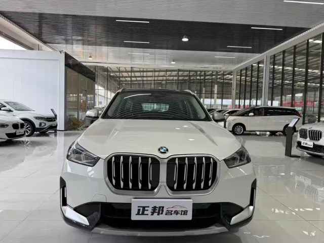 BMW X1 — Фото автомобиля 2