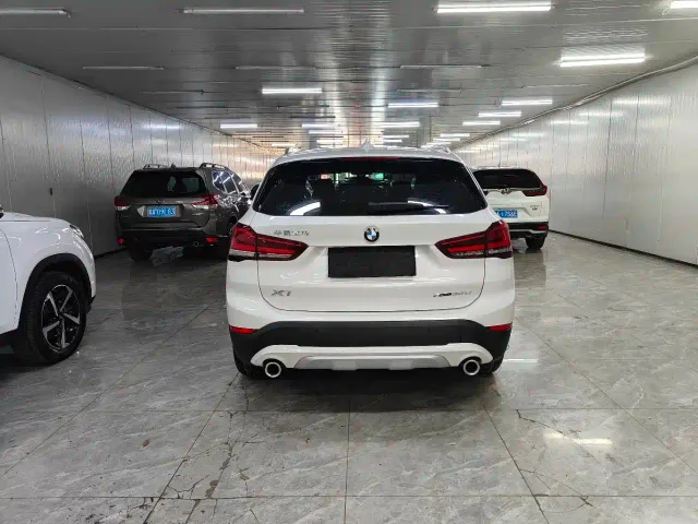 BMW X1 — Фото автомобиля 8