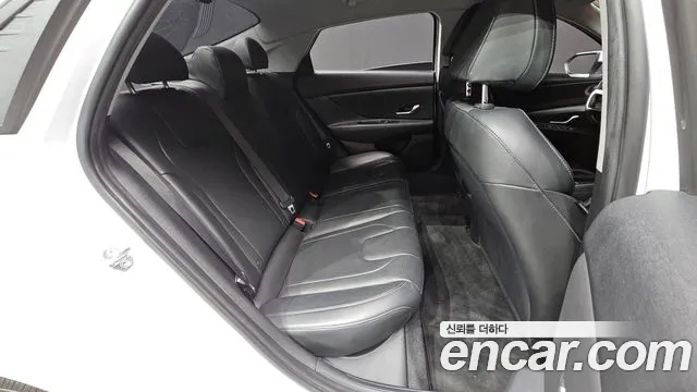 Hyundai Avante — Фото автомобиля 17