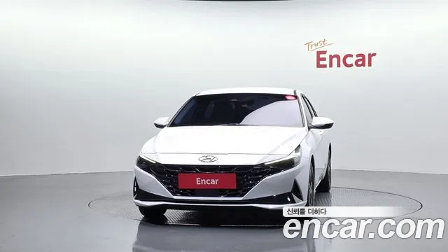 Hyundai Avante CN7 — Фото автомобиля 3