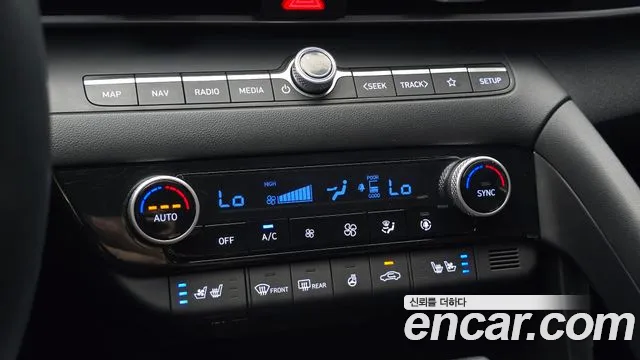 Hyundai AVANTE Avante (CN7) — Фото автомобиля 30