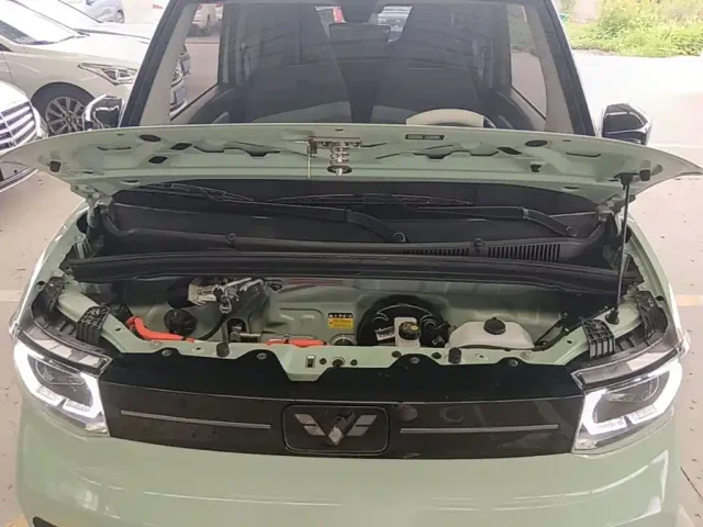 Wuling Hongguang Mini EV — Фото автомобиля 19