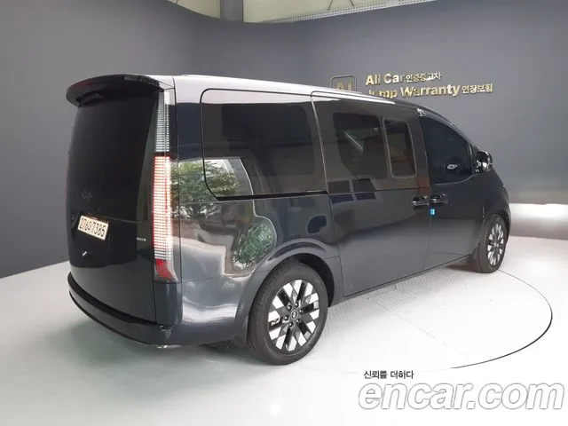 Hyundai Staria Staria 4WD Lounge 7 мест — Фото автомобиля 2