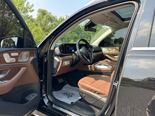 Mercedes-Benz GLE-Class — Фото автомобиля 5