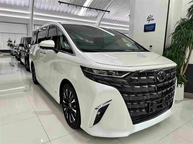 Фотография автомобиля — Toyota Alphard