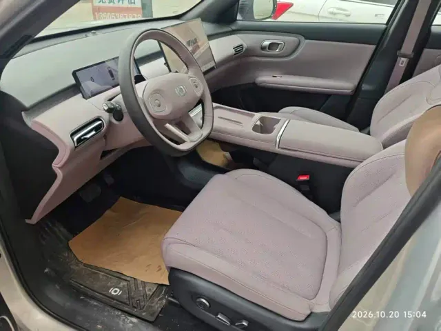 Changan Qiyuan Q05 — Фото автомобиля 6