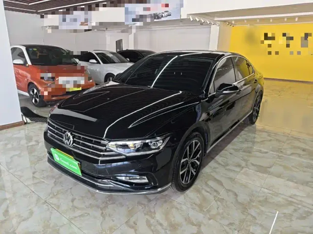 Фотография автомобиля — Volkswagen Magotan