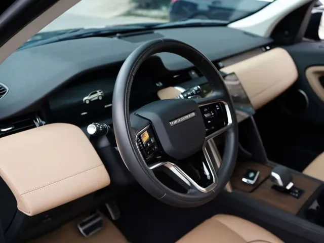 Land Rover Discovery Sport — Фото автомобиля 16