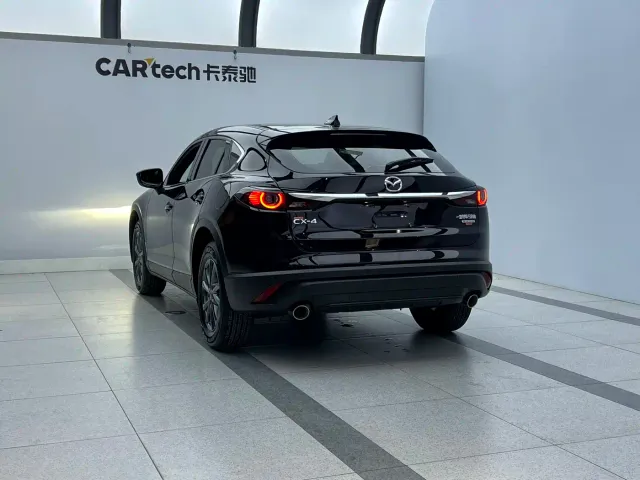 Mazda CX-4 — Фото автомобиля 4