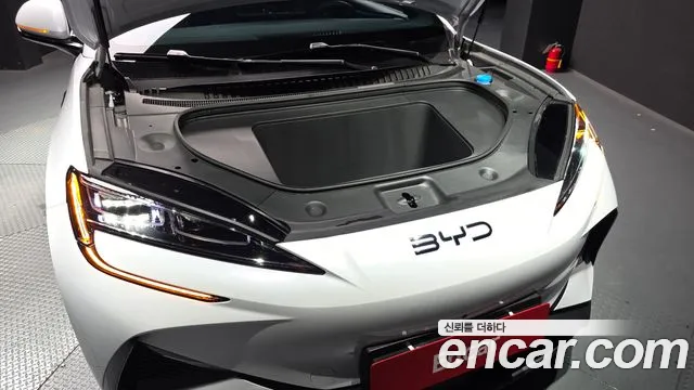BYD Sealion 7 — Фото автомобиля 2