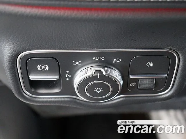 Mercedes-Benz G-Class — Фото автомобиля 10