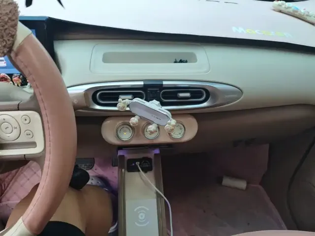 Wuling Hongguang Mini EV — Фото автомобиля 9