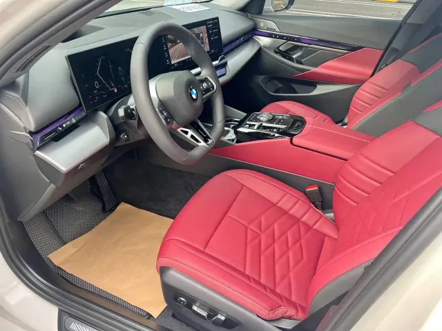 BMW 5 Series — Фото автомобиля 6