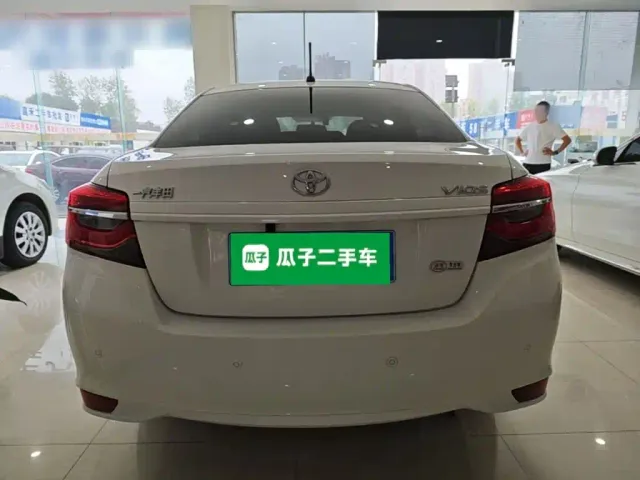 Toyota Vios — Фото автомобиля 5