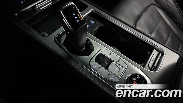 KG_Mobility_Ssangyong Rexton Rexton Arena Дизель 2.2 4WD — Фото автомобиля 9