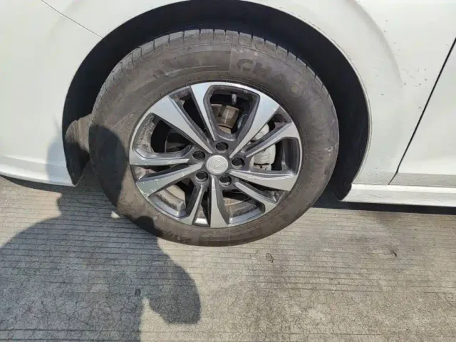 Changan Eado — Фото автомобиля 24