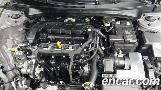 Hyundai Avante CN7 — Фото автомобиля 9