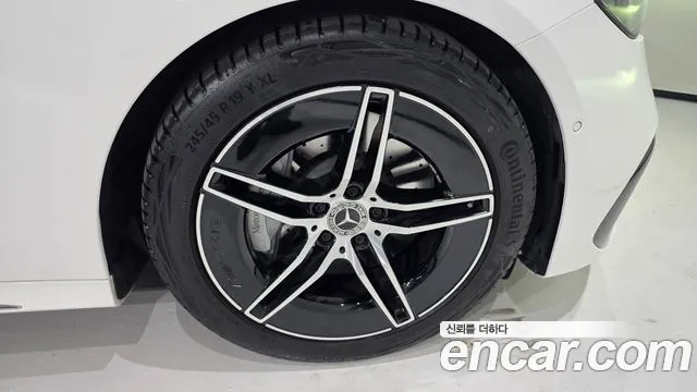 Mercedes-Benz E-Class W214 — Фото автомобиля 5