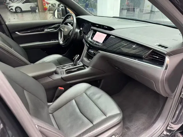 Cadillac XT6 — Фото автомобиля 18