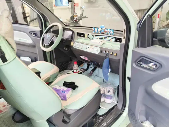 Wuling Hongguang Mini EV — Фото автомобиля 13