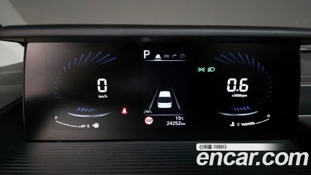 Hyundai Staria Staria L3.5 Школьный автобус — Фото автомобиля 8