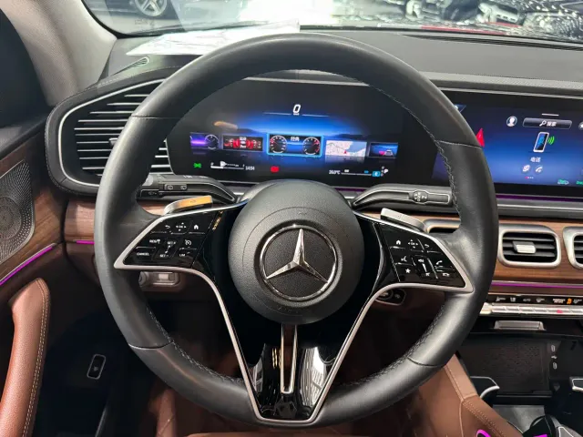 Mercedes-Benz GLS-Class — Фото автомобиля 10
