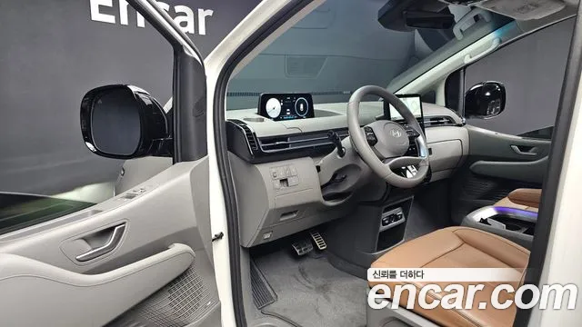 Hyundai Staria — Фото автомобиля 10