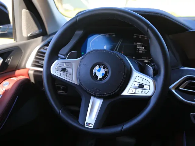 BMW X5 — Фото автомобиля 5