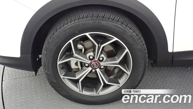 KGM Korando Beautiful — Фото автомобиля 5