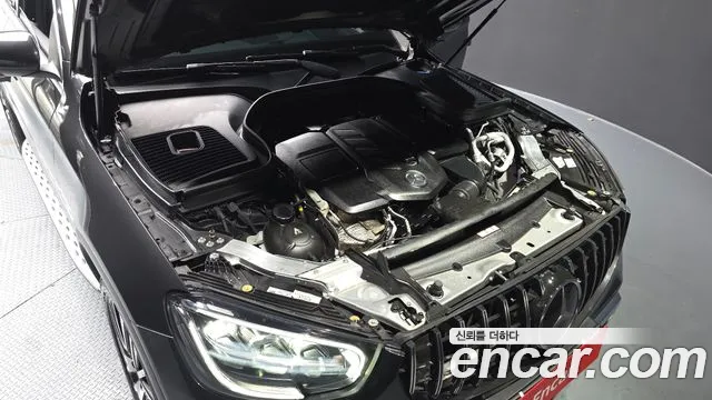 Фотография автомобиля — Mercedes-Benz GLC-Class