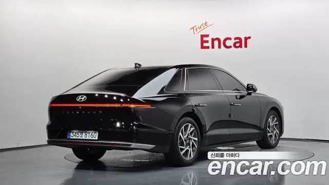 Hyundai Grandeur Grandeur (GN7) 2.5 Бензин 2WD — Фото автомобиля 2