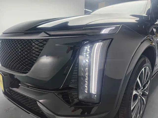 Cadillac XT5 — Фото автомобиля 15