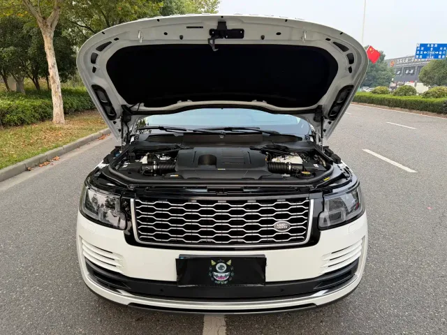 Land Rover Range Rover — Фото автомобиля 16