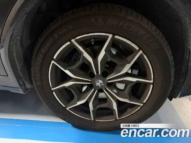 BMW X4 xDrive20i M Sport — Фото автомобиля 8