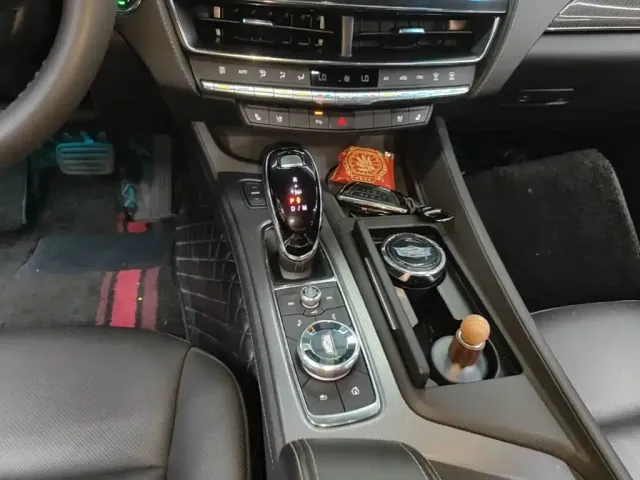 Cadillac CT5 — Фото автомобиля 13